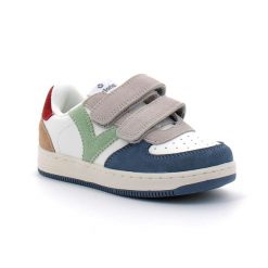 Trenerzy dla dziewczynek Victoria. Niebieskie buty sportowe dziewczęce VICTORIA, bez wzorów, ze skóry, bez zapięcia, trekkingowe. Za 249.15 zł.