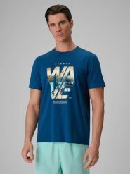 4F T-shirt regular z nadrukiem męski - turkusowy L. Niebieskie t-shirty męskie 4f, l, bez wzorów, z bawełny, klasyczne, bez kołnierzyka. Za 59.99 zł.
