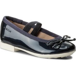 Baleriny GEOX - J Plie' I J5455I 000HI C4002 M Navy. Baleriny damskie marki Geox. W wyprzedaży za 169.00 zł.