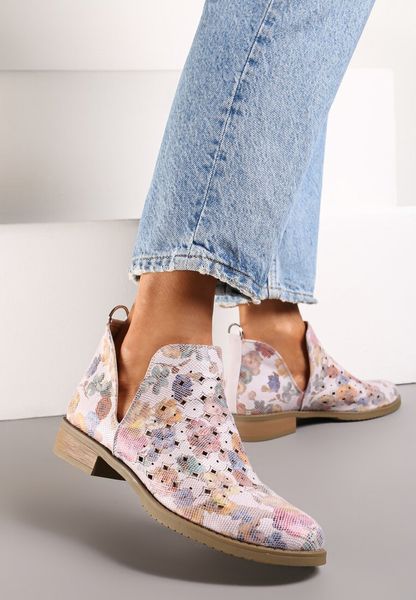 Różowe Ażurowe Botki za Kostkę z Wycięciem i Skórzaną Wkładką Bamma. Czerwone botki damskie Renee, na wiosnę, z jeansu, boho, za kostkę, bez obcasa, na płaskiej podeszwie, bez zapięcia. Za 159.99 zł.