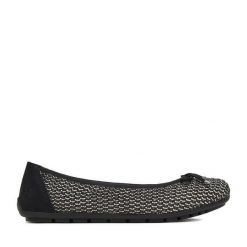 Baleriny Rieker. Czarne baleriny damskie Rieker, bez wzorów, bez obcasa. Za 289.99 zł.