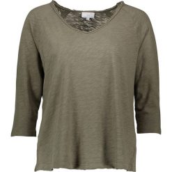 Koszulka w kolorze khaki. T-shirty damskie marki Be Yourself, z bawełny, dekolt w kształcie v. W wyprzedaży za 87.95 zł.