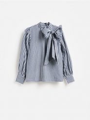 Bluzka z kokardą - jasnoniebieski. Niebieskie bluzki damskie Reserved, l, bez wzorów, z bawełny, bez kołnierzyka, bez ramiączek. Za 129.99 zł.