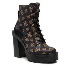 Botki Guess. Brązowe botki damskie Guess, bez obcasa, na słupku, bez zapięcia. Za 494.99 zł.