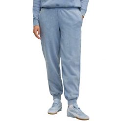 Spodnie damskie Puma ESS Elevated Comfort Wash Sweatpants 34. Niebieskie spodnie materiałowe damskie Puma, bez wzorów. Za 182.99 zł.