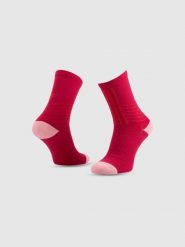 4F Skarpetki trekkingowe długie damskie - różowe 39-42. Czerwone skarpety damskie 4f, bez wzorów, z wełny. Za 49.99 zł.