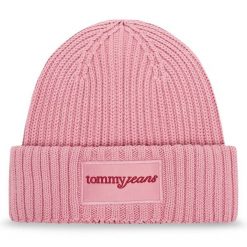 Czapka Tommy Jeans. Czerwone czapki i kapelusze damskie Tommy Jeans, na zimę, bez wzorów, z jeansu. Za 199.99 zł.