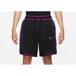 Spodnie sportowe męskie Nike Dri-fit. Czarne krótkie spodenki sportowe męskie Nike, m, bez wzorów, dri-fit (nike). Za 315.00 zł.