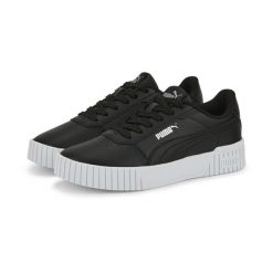 Młodzieżowe sneakersy Carina 2.0 PUMA Black Silver Gray. Czarna obuwie sportowe damskie Puma, bez wzorów, z materiału, trekkingowe. Za 234.00 zł.