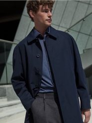 Koszula slim z bawełną oxford - granatowy. Niebieskie koszule męskie Reserved, l, bez wzorów, z bawełny, bez kołnierzyka, bez ramiączek. Za 139.99 zł.