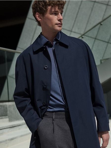 Koszula slim fit z bawełną - granatowy. Niebieskie koszule męskie Reserved, l, bez wzorów, z bawełny, bez kołnierzyka, bez ramiączek. W wyprzedaży za 99.99 zł.