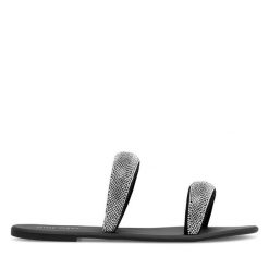 Klapki Nine West. Szare klapki damskie Nine West, bez wzorów, bez obcasa. Za 119.99 zł.