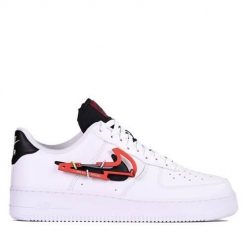 Buty do chodzenia damskie Nike Air Force 1 Low Premium. Białe obuwie sportowe damskie Nike, bez wzorów, z gumy, do koszykówki, Nike Air Force. Za 808.00 zł.