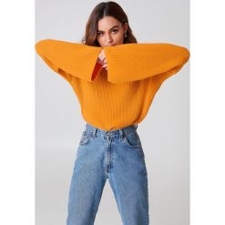 NA-KD Krótki sweter z dzianiny z długim rękawem - Orange. Swetry damskie marki NA-KD. Za 121.95 zł.