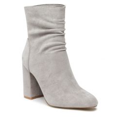 Botki DeeZee. Szare botki damskie DeeZee, bez obcasa, na słupku, bez zapięcia. Za 199.99 zł.