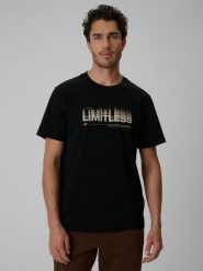4F T-shirt regular z nadrukiem męski - czarny M. Czarne koszulki sportowe męskie 4f, m, bez wzorów, z materiału, bez kołnierzyka, bez ramiączek. Za 69.99 zł.