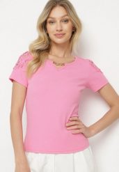 Fuksjowy Bawełniany T-shirt z Łańcuszkiem i Koronką Liraveira. Czerwone bluzki damskie Born2be, m, z aplikacjami, z bawełny, eleganckie, bez kołnierzyka, bez ramiączek. Za 39.99 zł.