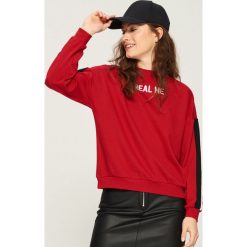 Bluza z lampasami - Czerwony. Bluzy damskie marki Sinsay. W wyprzedaży za 24.99 zł.