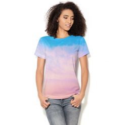 Colour Pleasure Koszulka CP-030 42 niebiesko-pudrowy róż r. XS/S. T-shirty damskie marki Colour Pleasure. Za 70.35 zł.