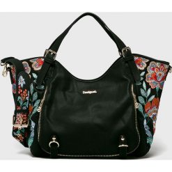 Desigual - Torebka. Czarne torby na ramię damskie Desigual. Za 399.90 zł.