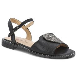 Sandały damskie S. Barski, ze sprzączką z eko skóry eleganckie z ozdobą, czarne, KV51-098. Czarne sandały damskie S.BARSKI, z aplikacjami, ze skóry, bez obcasa, bez zapięcia. Za 109.00 zł.