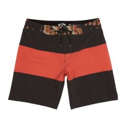 Szorty kąpielowe męskie Billabong Tribong Pro. Czarne kąpielówki męskie Billabong, m, bez wzorów, do pływania. Za 229.99 zł.