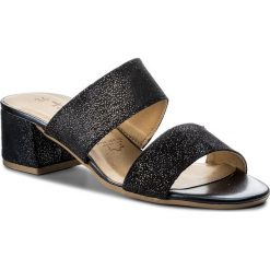 Klapki TAMARIS - 1-27231-20 Blue/Metallic 786. Niebieskie klapki damskie Tamaris, ze skóry ekologicznej. W wyprzedaży za 159.00 zł.