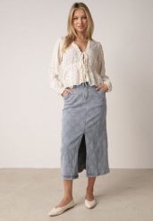 Niebieska Bawełniana Spódnica Jeansowa w Romby z Rozcięciem z Przodu Arissbeth. Niebieskie spódnice damskie Born2be, l, bez wzorów, z bawełny, eleganckie. Za 119.99 zł.