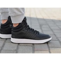 Buty lifestyle męskie Adidas Hoops 3.0 MID WTR GZ6679. Białe buty sportowe męskie Adidas, bez zapięcia. W wyprzedaży za 229.00 zł.