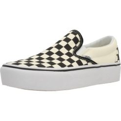 Buty VANS CLASSIC SLIP-ON PLATFORM Beżowy. Brązowe trampki i tenisówki damskie Vans, bez wzorów, casualowe, bez zapięcia. Za 404.19 zł.
