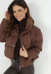 Brązowa Kurtka Puffer Pikowana ze Stójką Alene. Brązowe kurtki damskie Born2be, l, z aplikacjami, bez kaptura. Za 259.99 zł.