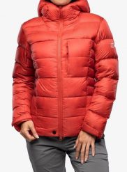 Kurtka puchowa damska Berghaus MTN Arete Ultra Down Hoody. Czerwone kurtki snowboardowe damskie Berghaus, xs, bez wzorów, z materiału, bez kaptura, narciarskie. Za 1,176.99 zł.