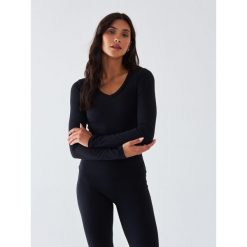 Longsleeve Sportowy BeShaped Morning Dew. Czarne obuwie sportowe damskie BESHAPED, bez wzorów, z elastanu, na fitness i siłownię. Za 179.00 zł.