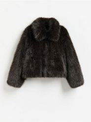 Kurtka z imitacji futra - ciemnobrązowy. Brązowe kurtki damskie Reserved, l, bez wzorów, bez kaptura. Za 299.99 zł.