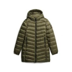 Damska kurtka z kapturem Superdry Fuji. Zielone kurtki damskie Superdry., na zimę, xs, bez wzorów, z materiału, z kapturem. Za 638.00 zł.