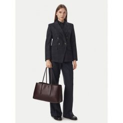 Torebka Calvin Klein. Czerwone torebki do ręki damskie Calvin Klein, bez wzorów, klasyczne, bez dodatków. Za 649.99 zł.