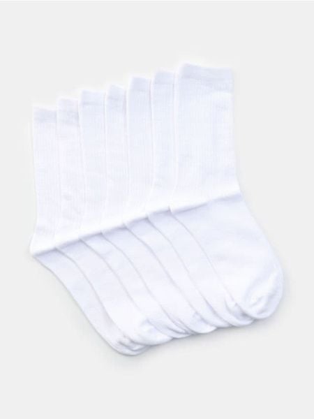 Prążkowane skarpetki 7 pack - biały. Białe skarpety męskie Sinsay, bez wzorów, prążkowane. Za 19.99 zł.