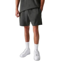 Krótkie spodenki Chicago Bulls Washed. Szare szorty męskie New Era, m, bez wzorów, z bawełny. Za 132.50 zł.