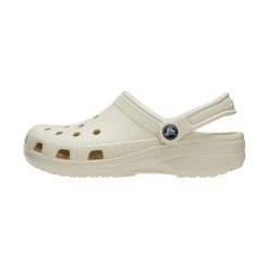 Klapki dla dorosłych Crocs Classic. Białe skarpety damskie Crocs, bez wzorów, z syntetyku. Za 224.96 zł.