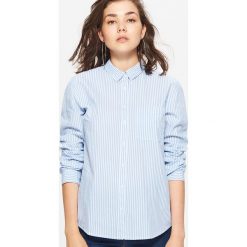 Klasyczna koszula - Niebieski. Niebieskie koszule damskie Cropp, klasyczne, z klasycznym kołnierzykiem. Za 59.99 zł.