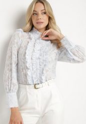 Niebieska Koszula z Koronki z Ozdobnymi Guzikami Zelmi. Niebieskie bluzki damskie Born2be, m, bez wzorów, z jeansu, klasyczne, bez kołnierzyka, bez ramiączek. Za 54.99 zł.