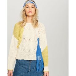 Sweter z frędzlami - Kremowy. Białe kardigany damskie Reserved. Za 139.99 zł.