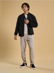 Spodnie tapered fit - szary. Szare spodnie sportowe męskie Sinsay, l, bez wzorów. Za 59.99 zł.