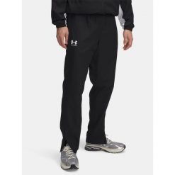 Spodnie męskie Under Armour Rival Woven Windbreaker Pant. Czarne buty sportowe męskie Under Armour, bez zapięcia, na fitness i siłownię. W wyprzedaży za 136.25 zł.