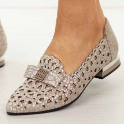 Beżowe ażurowe skórzane półbuty damskie Cambell 35307. Brązowe półbuty damskie Cambell, na lato, w ażurowe wzory, z materiału, eleganckie, bez obcasa, na obcasie, bez zapięcia. Za 229.00 zł.