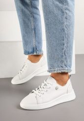 Białe Skórzane Sneakersy Zdobione Minimalistyczną Aplikacją Velotina. Białe obuwie sportowe damskie Renee, z aplikacjami, z jeansu. Za 159.99 zł.