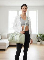 Torba sportowa - zielony. Zielone torby i plecaki dziecięce Sinsay. Za 32.99 zł.