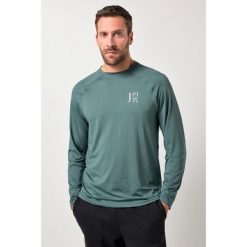 Męska koszulka funkcyjna FLEXNAMIC® do fitness długi rękaw szybkoschnąca. Zielone koszulki sportowe męskie JAY-PI, m, bez wzorów, z elastanu, bez kołnierzyka, bez ramiączek, do biegania. Za 199.99 zł.