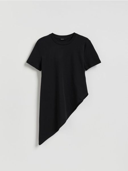 Asymetryczny t-shirt - czarny. Czarne t-shirty damskie Reserved, l, bez wzorów, z bawełny, z asymetrycznym kołnierzem. Za 89.99 zł.