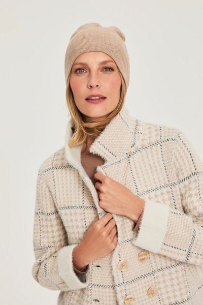 Czapka beanie beżowa. Brązowe czapki i kapelusze damskie MOODO, bez wzorów, z poliamidu. Za 39.99 zł.